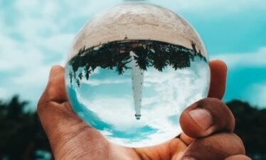 white tower globe